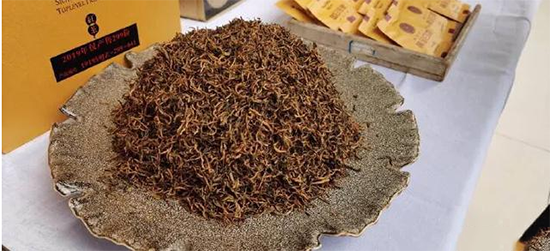 筠連縣召開“凝聚筠商力量 助推筠連發(fā)展”筠商座談會